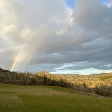Maison Charmante Avec Vue Sur La Montagne A Saint-gery + Piscine * Saint-Gery (Lot)