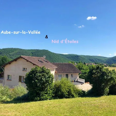 Maison Charmante Avec Vue Sur La Montagne A Saint-gery + Piscine *