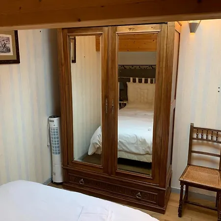 Maison Charmante Avec Vue Sur La Montagne à Saint-géry + Piscine Casa de Férias