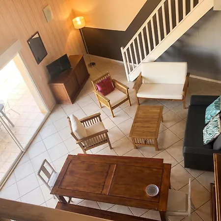 Holiday home Maison Charmante Avec Vue Sur La Montagne A Saint-gery + Piscine *