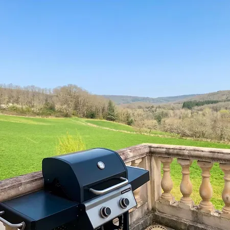 Maison Charmante Avec Vue Sur La Montagne A Saint-gery + Piscine Holiday home Saint-Gery (Lot)
