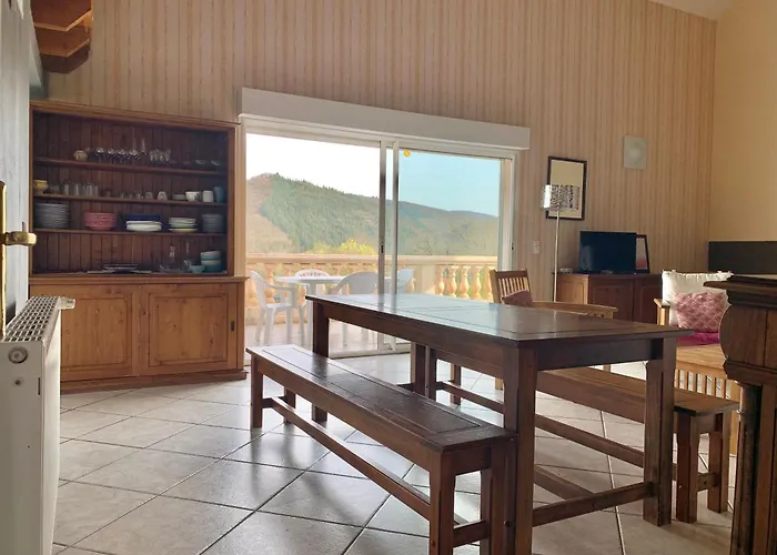 Maison Charmante Avec Vue Sur La Montagne A Saint-gery + Piscine * Saint-Géry